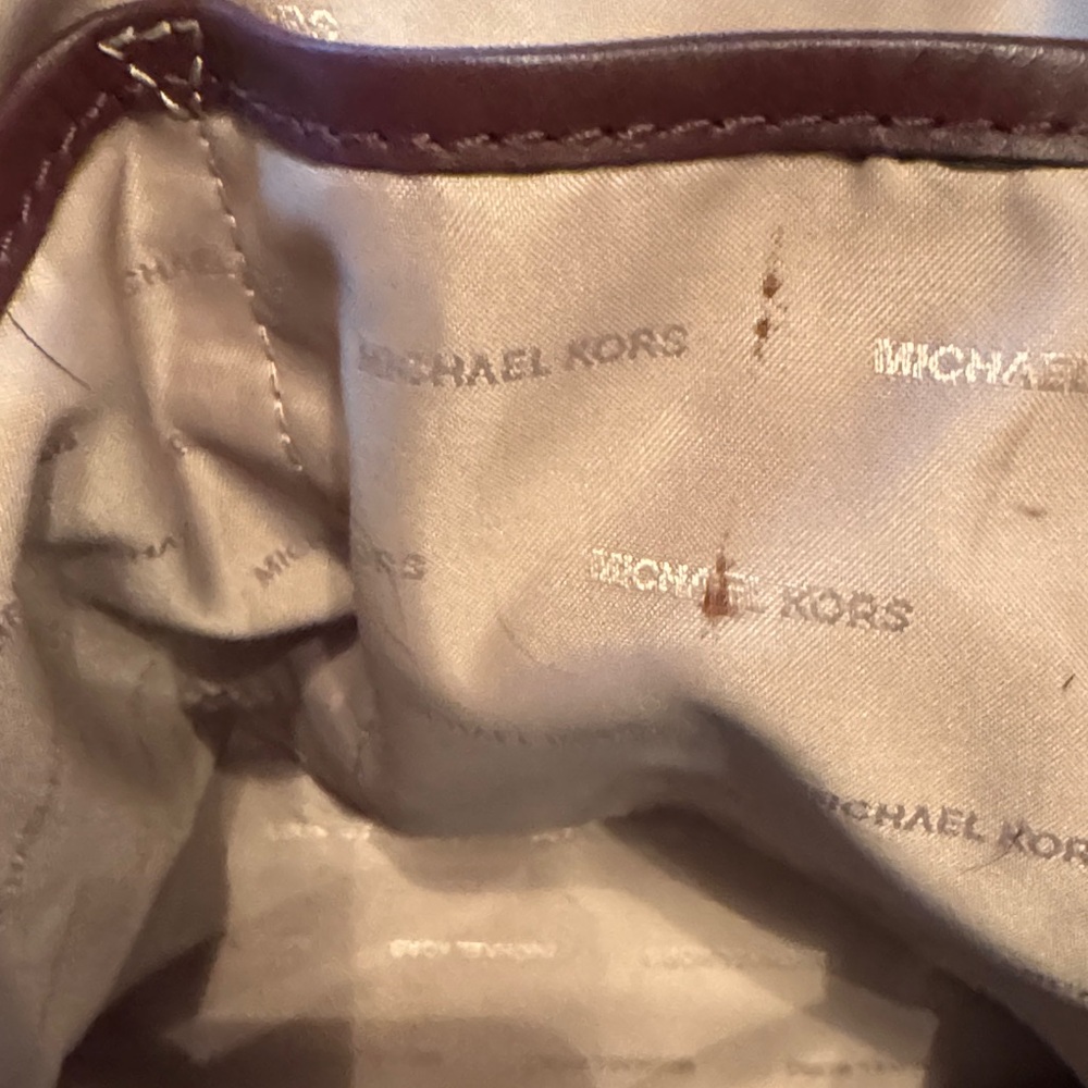 Michael Kors Elegant Burgundy Leather and Suede Women's Bag - Picture 14 of 15